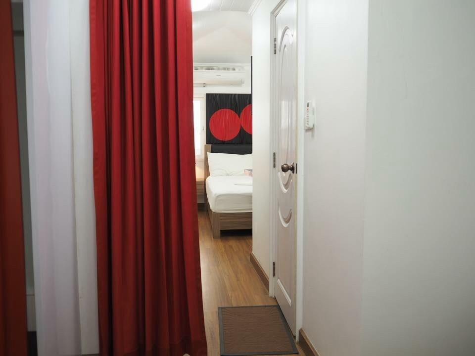 פאטאיה Pook Swan House Hotel מראה חיצוני תמונה